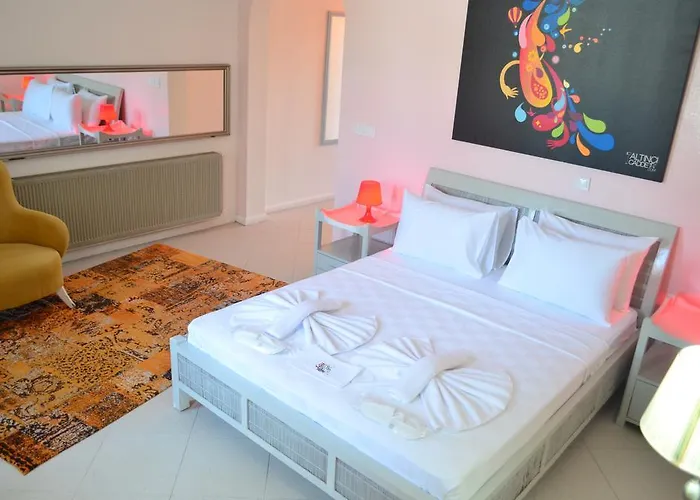 Отель Curcuna 3*