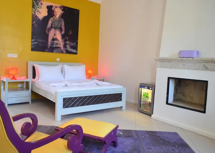 Отель Curcuna 3*